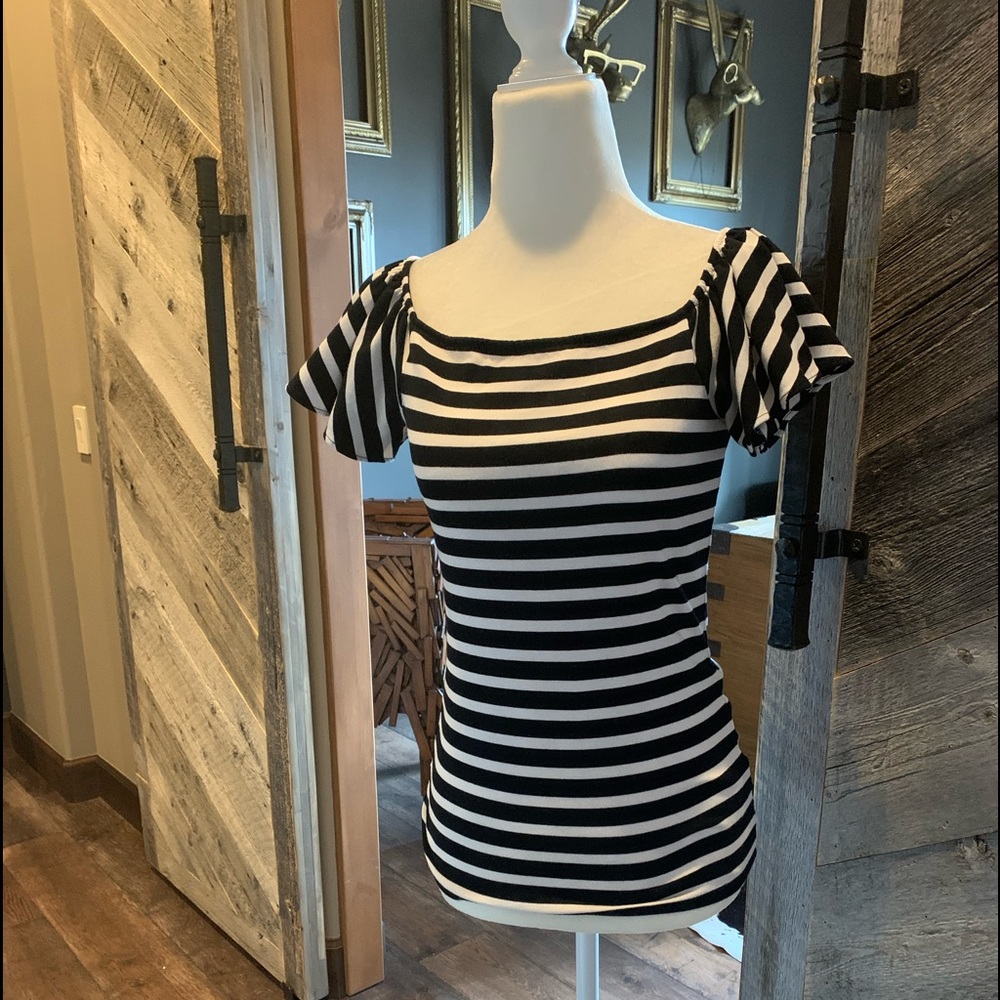 LAUREN Ralph Lauren Ruffle Sleeve